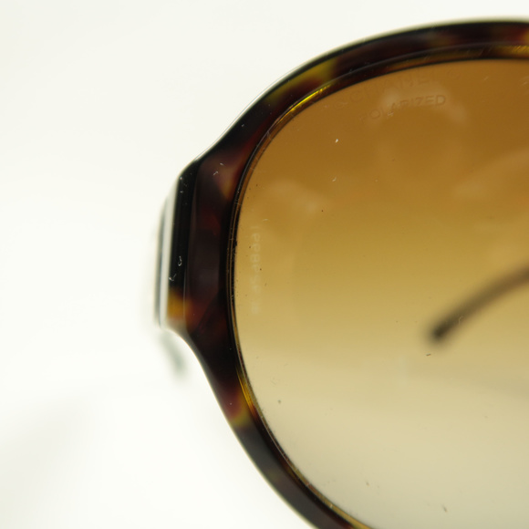 Chanel 5229Q Tortoise CC Logo Sunglasses - Picture 8 of 8